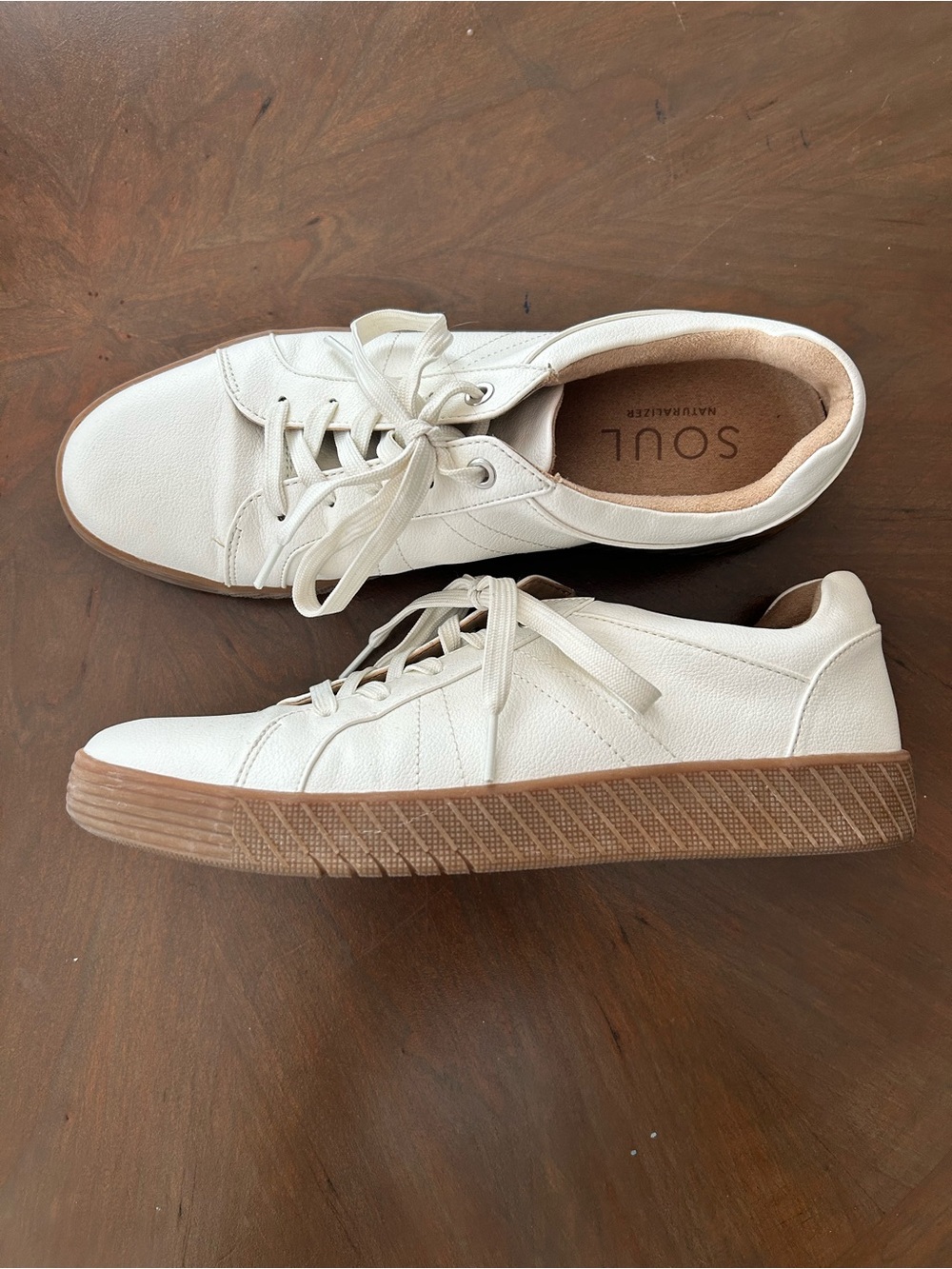 SOUL Naturalizer Cream Lace-Up Casual Sneakers with Gum Sole